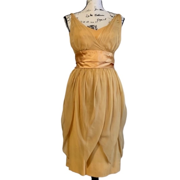 Vintage 40s Hand Crafted Gold Sleeveless Bow Detail Wiggle Dress - Picture 9 of 12